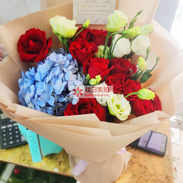 送惠州市南坛横江一路二巷莲子塘的鲜花实拍图