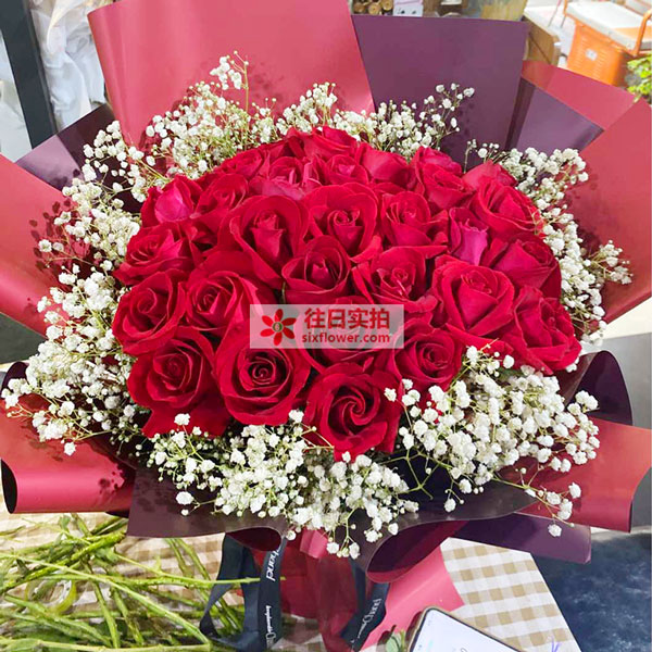 送遂宁射洪车站的鲜花实拍图