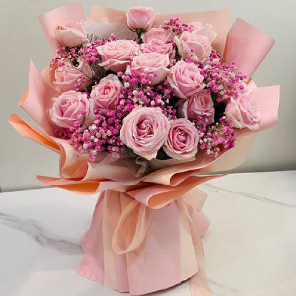 送云和县新建路口工商银行的鲜花实拍图