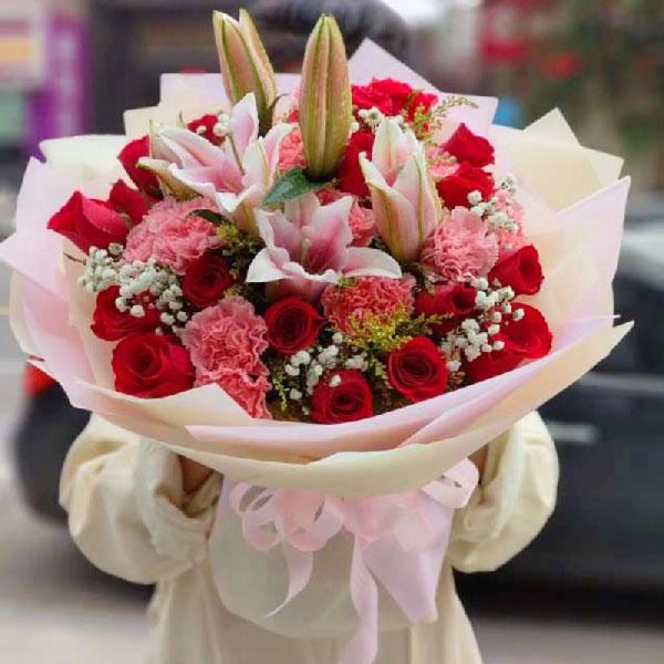 送山西省运城市盐湖区学院路荟萃南区的鲜花实拍图