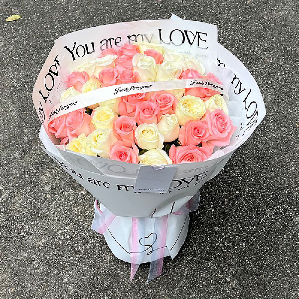 送信阳市新县怡美山庄8号楼2单元的鲜花实拍图