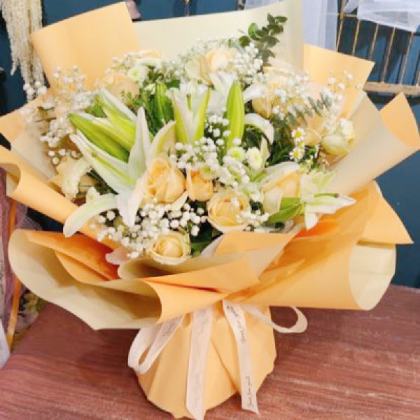 送呼和浩特赛罕区大台什民心家园的鲜花实拍图