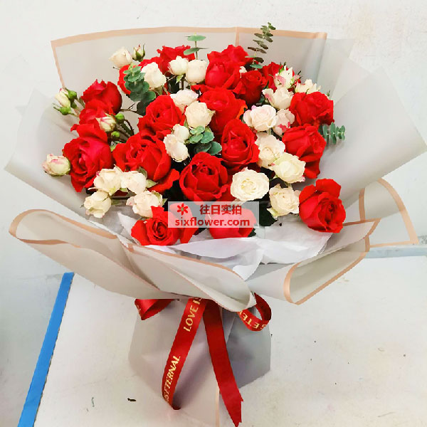 送潍坊坊子区崇文街恒信书香门第十九号楼的鲜花实拍图