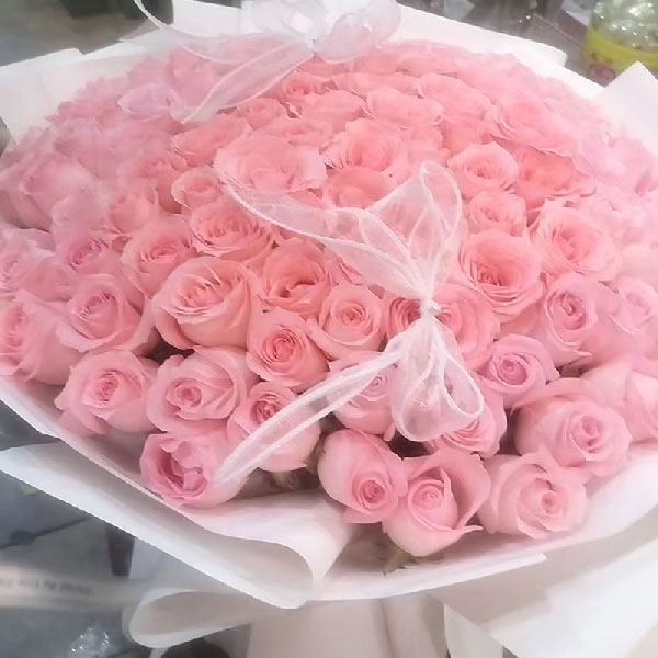 送叶县烟草公司三楼的鲜花实拍图