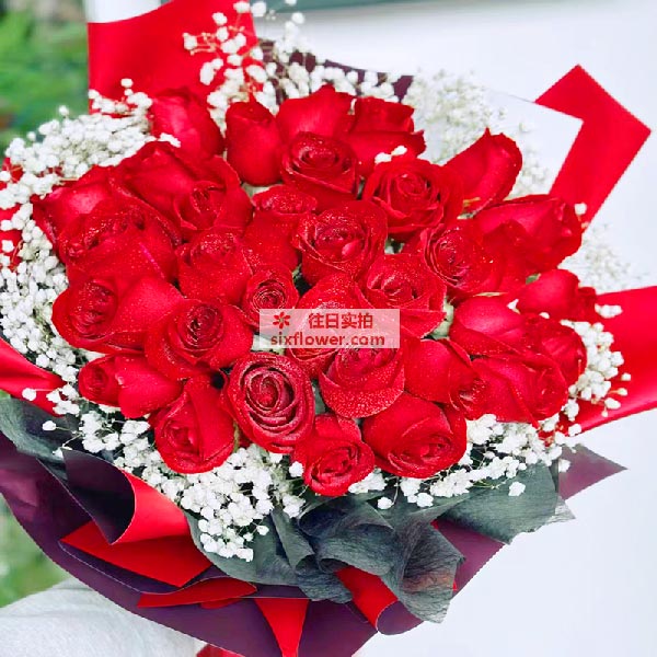 送咸宁市通城县湘汉路维也纳酒店的鲜花实拍图