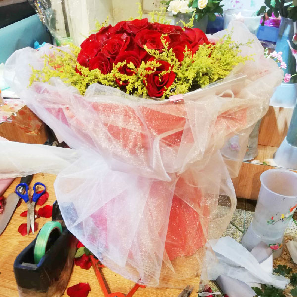 送汕头市龙湖区天山南路中华园北座的鲜花实拍图