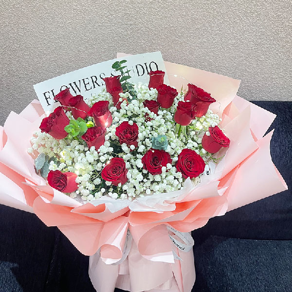 送烟台市栖霞市北庄刘山线蛇窝泊镇政府西北500米的鲜花实拍图