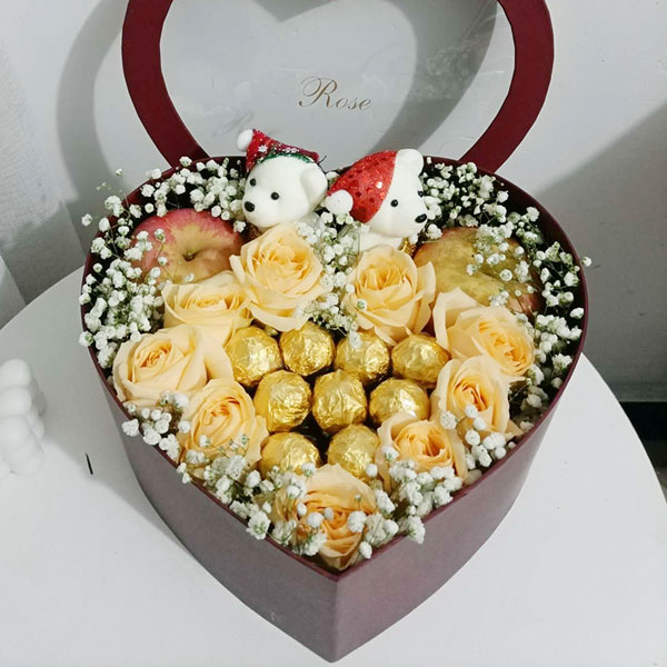 送景洪市民航路13号的鲜花实拍图