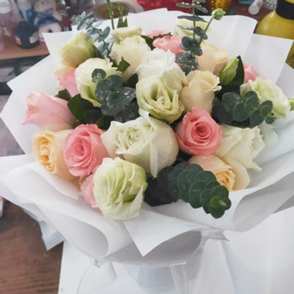 送阳春市朝阳路盛源居的鲜花实拍图