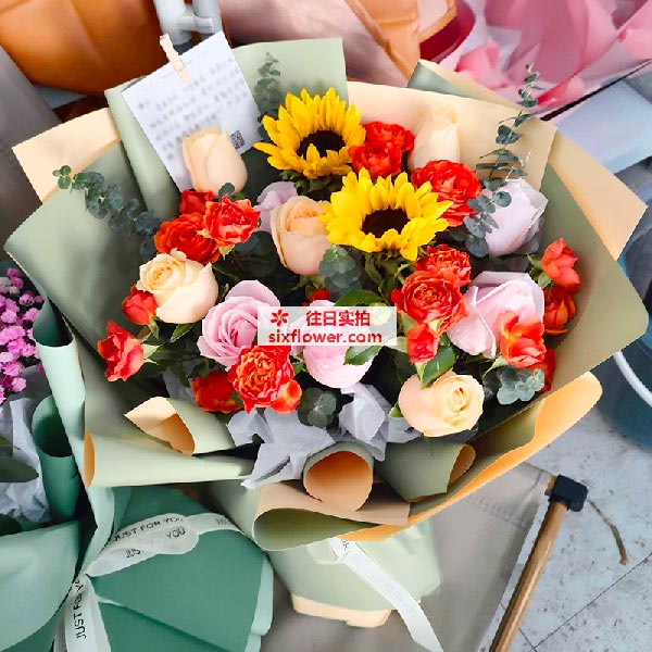 送安吉阳光美宸的鲜花实拍图