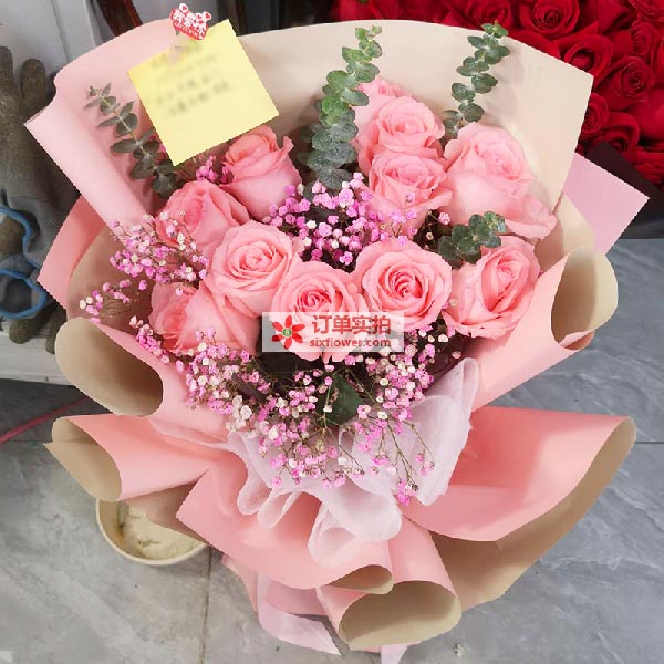 送江苏省常州市溧阳市世纪名城南门的鲜花实拍图