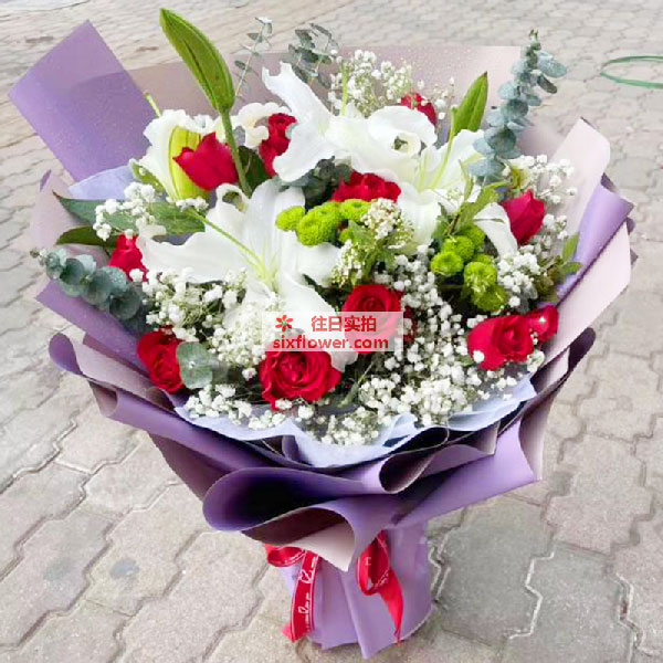 送海阳龙山街道鲁古埠社区的鲜花实拍图