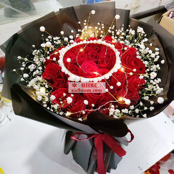 送宁海县跃龙街道北斗北路的鲜花实拍图