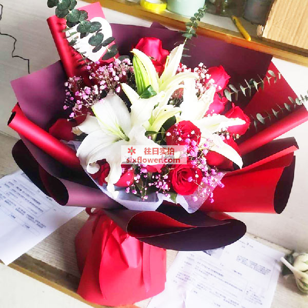 送南通市港闸区大生路新华佳园的鲜花实拍图