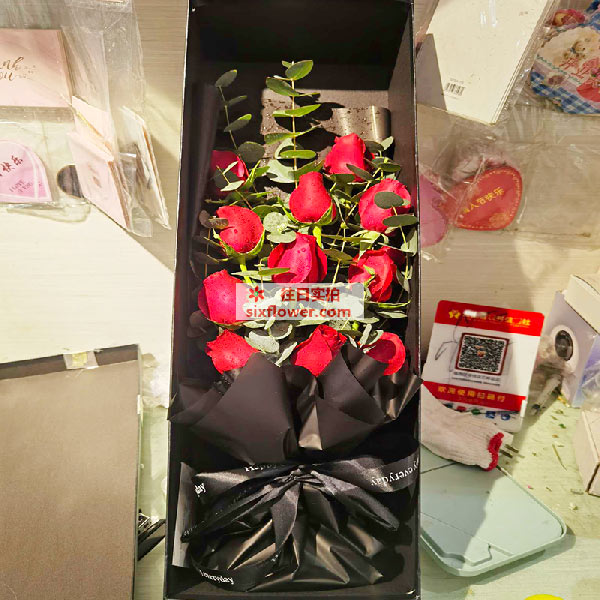 送临沧市临翔区东港建材城二期的鲜花实拍图