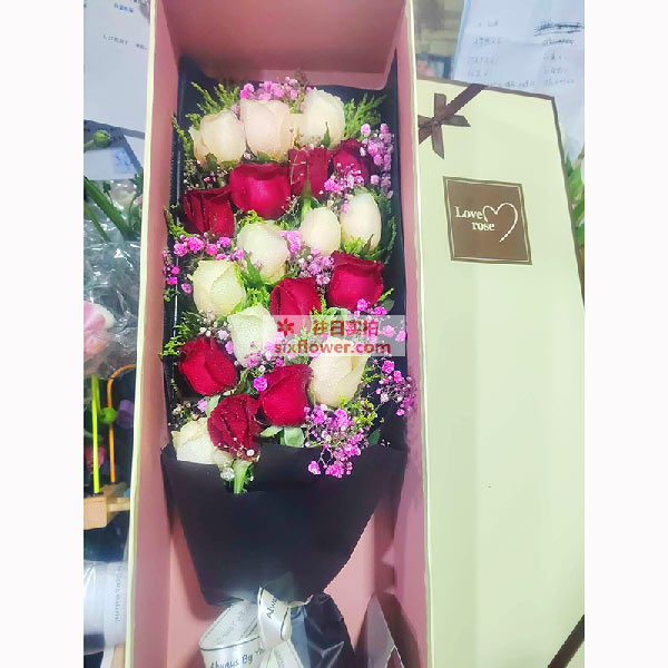 送广安广安区思源大道附近的鲜花实拍图