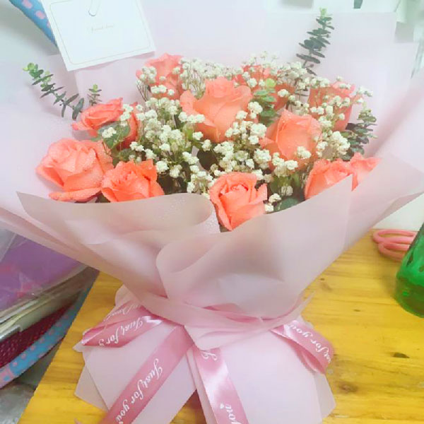 送柳州柳南区飞鹅新时代商业港公寓的鲜花实拍图