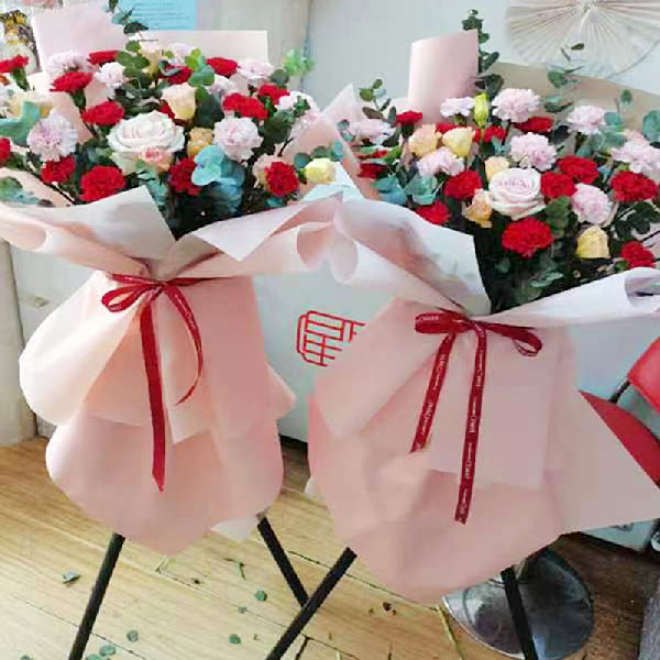 送汉中市汉台区东一环路与前进东路十字南20米的鲜花实拍图