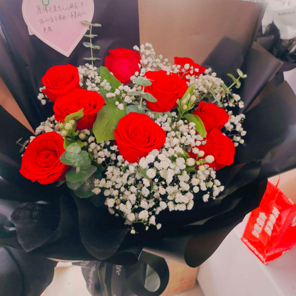 送鹰潭贵溪市花园街道贵化社区生活三区的鲜花实拍图