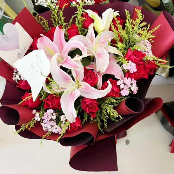 送山东省菏泽市巨野县永丰街道(佳和公寓)的鲜花实拍图