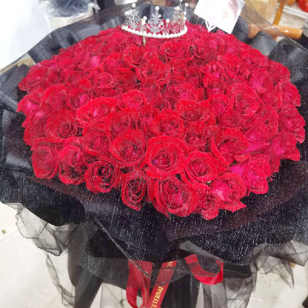 送曲阳尚宅置业交易中心店的鲜花实拍图