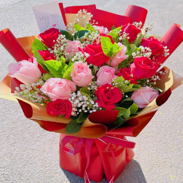 送铁岭火车站的鲜花实拍图