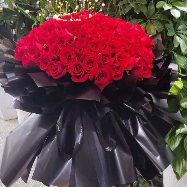 送贵州惠水财经大学的鲜花实拍图