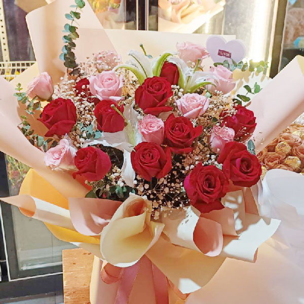 送湖南省湘西自治州花垣县环宇天城3栋2单元的鲜花实拍图