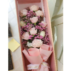 11朵玫瑰礼盒装，人生的最爱