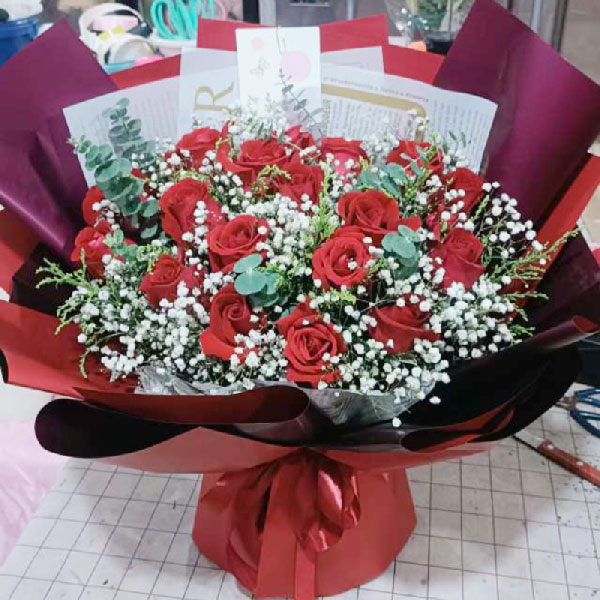 送云南省保山市隆阳区永昌街道隆城风景小区的鲜花实拍图