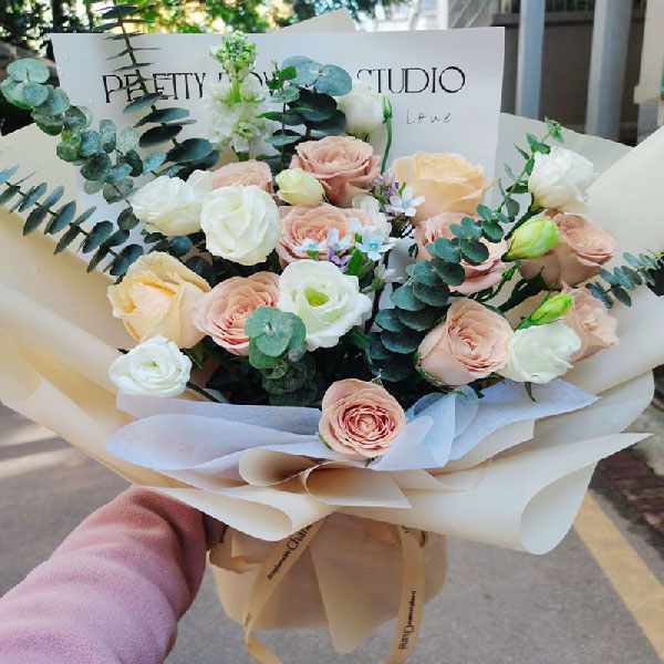 送汉寿县龙阳镇屈子路40号的鲜花实拍图