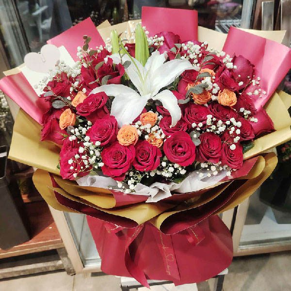 送桂林市叠彩区凤北路20号市妇幼保健院的鲜花实拍图