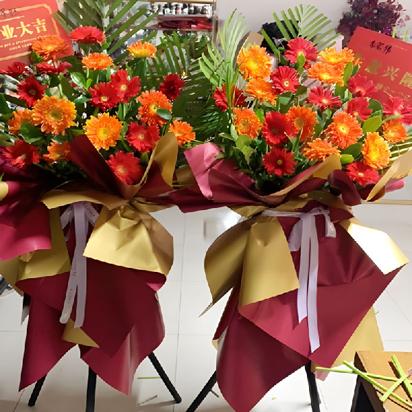 送武安市洺湖公路武安市澜山悦府的鲜花实拍图