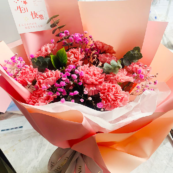 送蛟河市首钢三期34号楼的鲜花实拍图