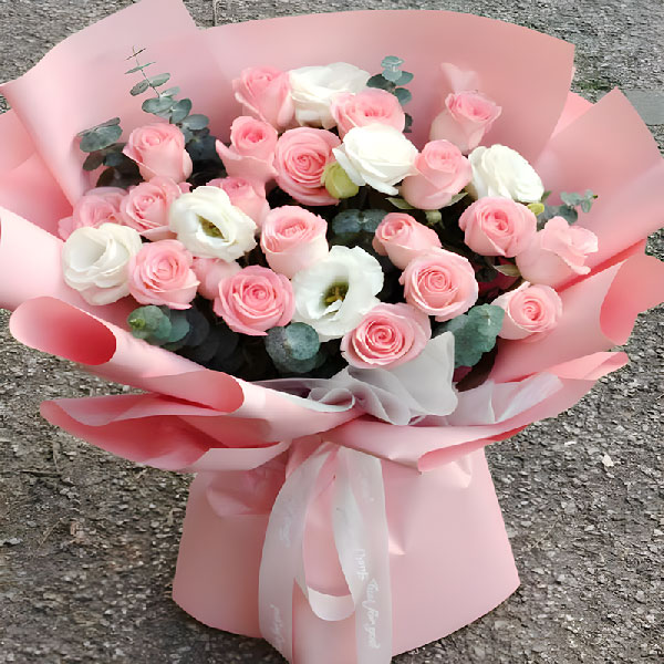 送曲靖麒麟区白石江公园北门河北商业街口黑包谷酒庄的鲜花实拍图