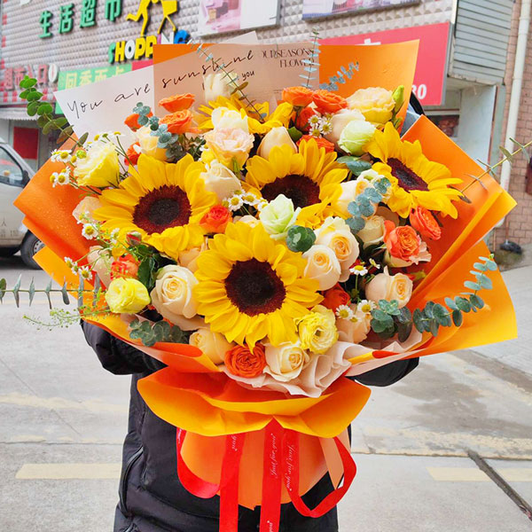 送义乌市廿三里街道华盛路的鲜花实拍图