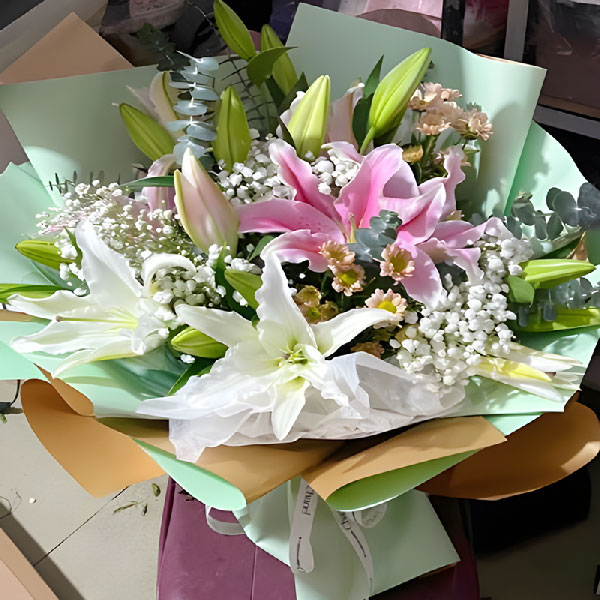 送河北省唐山市丰南区双湖一期的鲜花实拍图