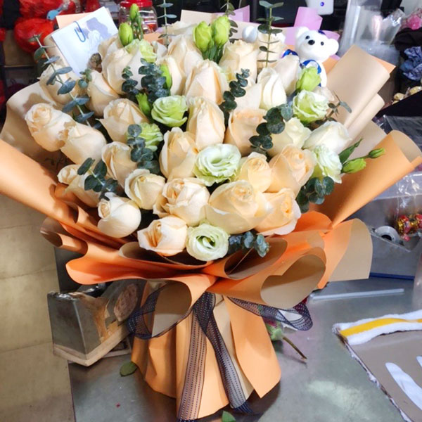 送河源源城区光明路北二巷19号的鲜花实拍图