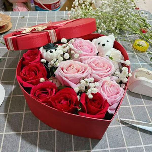 送亳州市涡阳县城关街道西环路天筑七彩城的鲜花实拍图