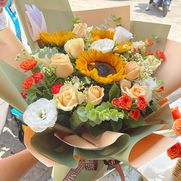 送曲靖市沾益区西平街道湖西路9号的鲜花实拍图