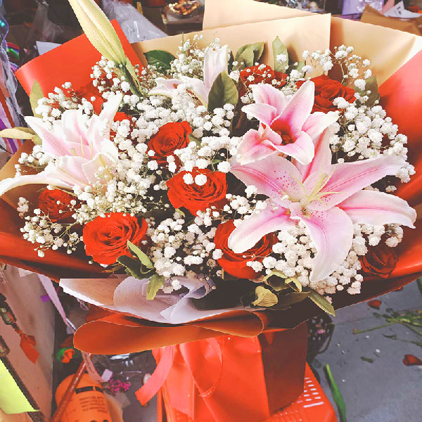 送丹东振兴区帽盔山街道桃源花都小区的鲜花实拍图