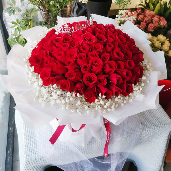 送黄山市屯溪区新安南路4号阳光绿水花园37幢的鲜花实拍图