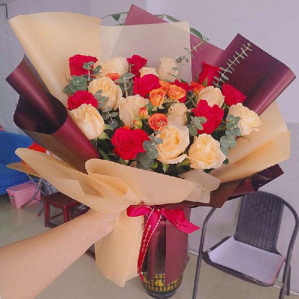 送河源市东源县新河大道铭成华瑞美苑的鲜花实拍图