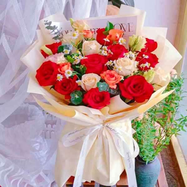 送吉林白山方大家电对面中保财险的鲜花实拍图