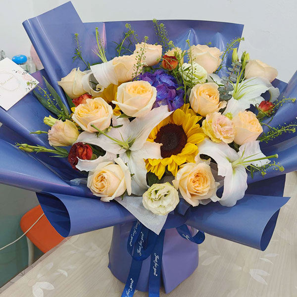 送保定盛景园2号楼1单元的鲜花实拍图