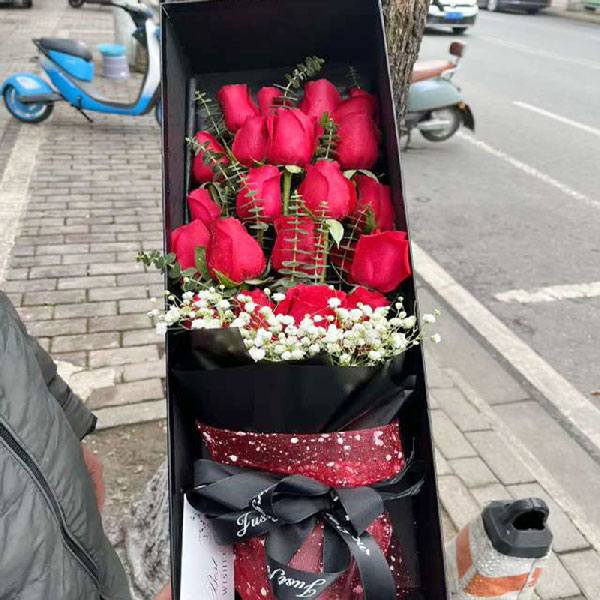 送四川省雅安市雨城区青江街道和兴街1号雅东丽都的鲜花实拍图