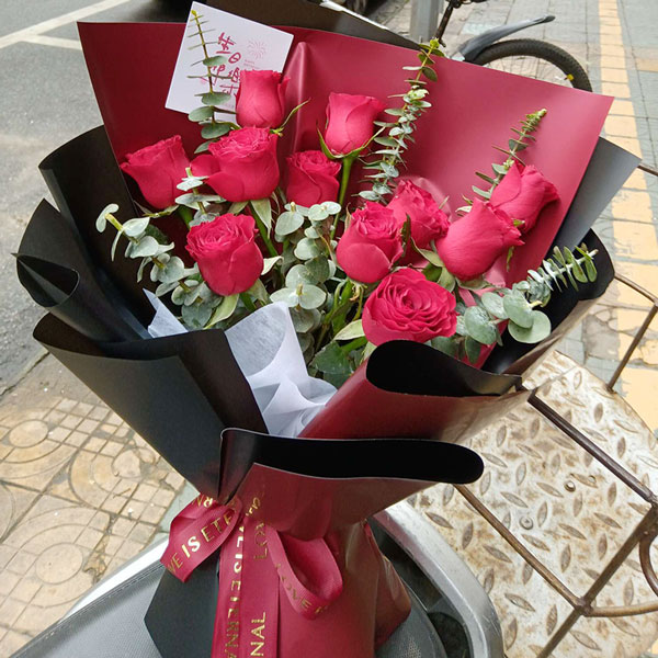 �����������Ƶ���ʻ�ʵ��ͼ