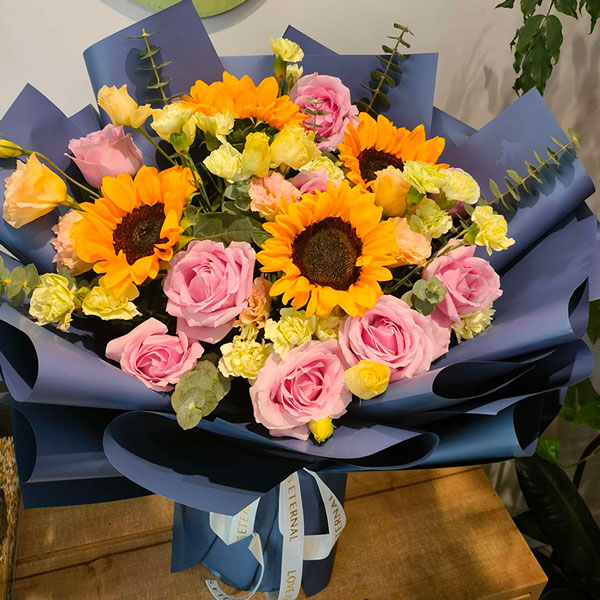 送宁夏银川金风区宁夏银川市金凤区湖映康晨小区的鲜花实拍图