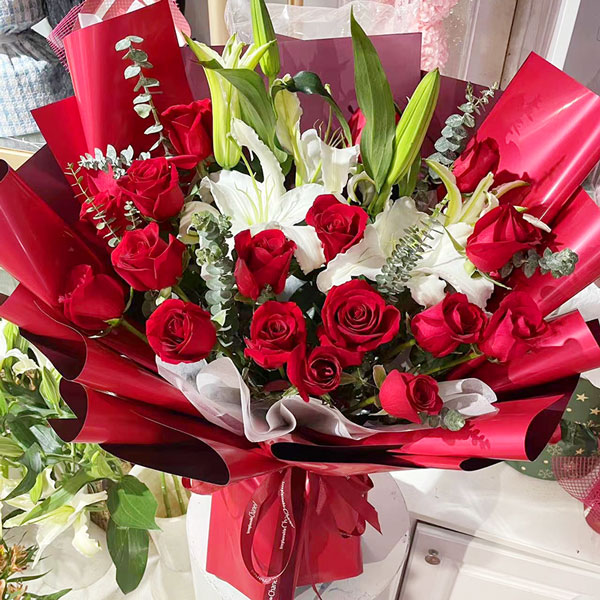 送呼伦贝尔市满洲里市六道街北园小区7号楼的鲜花实拍图