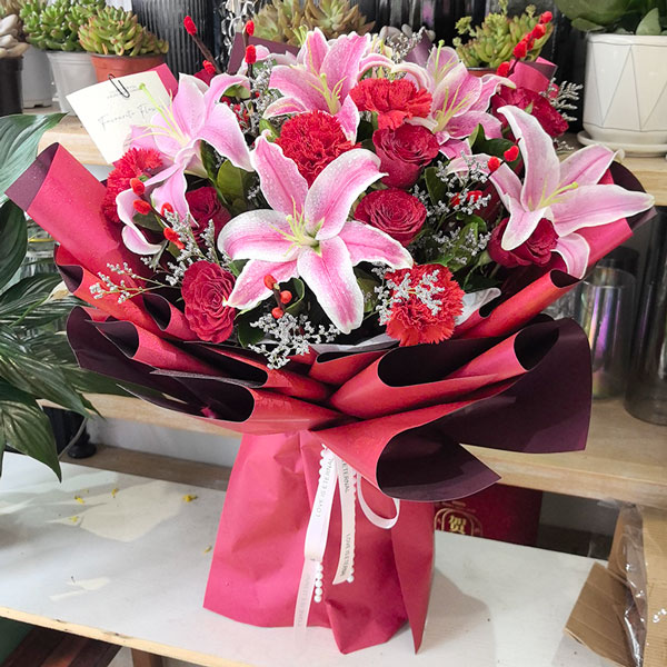 送黄石市大冶市还地桥镇金誉广场11栋的鲜花实拍图